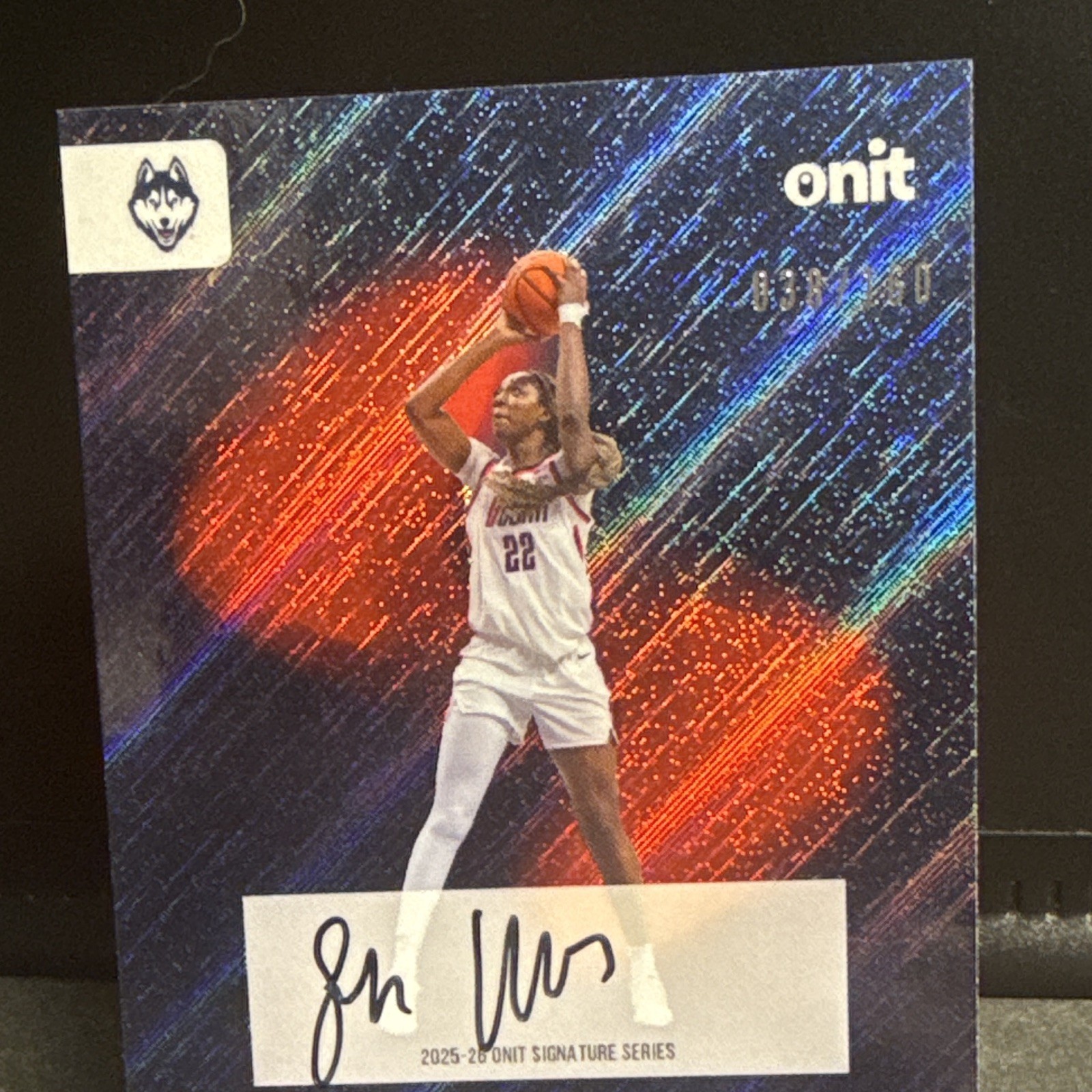Onit 2025-26 Signature Series Serah Williams UConn S-4 Auto Serial #/160