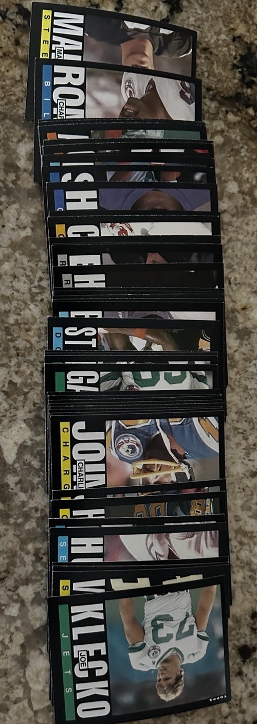 1985 Topps – 50 Assorted Players Football Clean Cards Great Shape