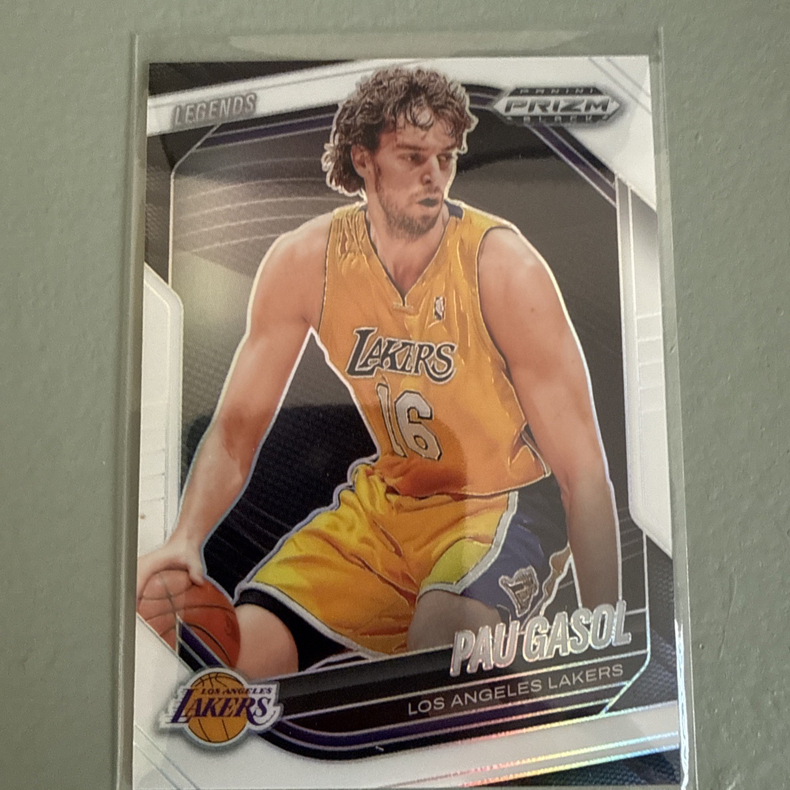 2024-25 Panini Prizm Black – Legends Pau Gasol, Pau Gasol #265 White Prizm /175
