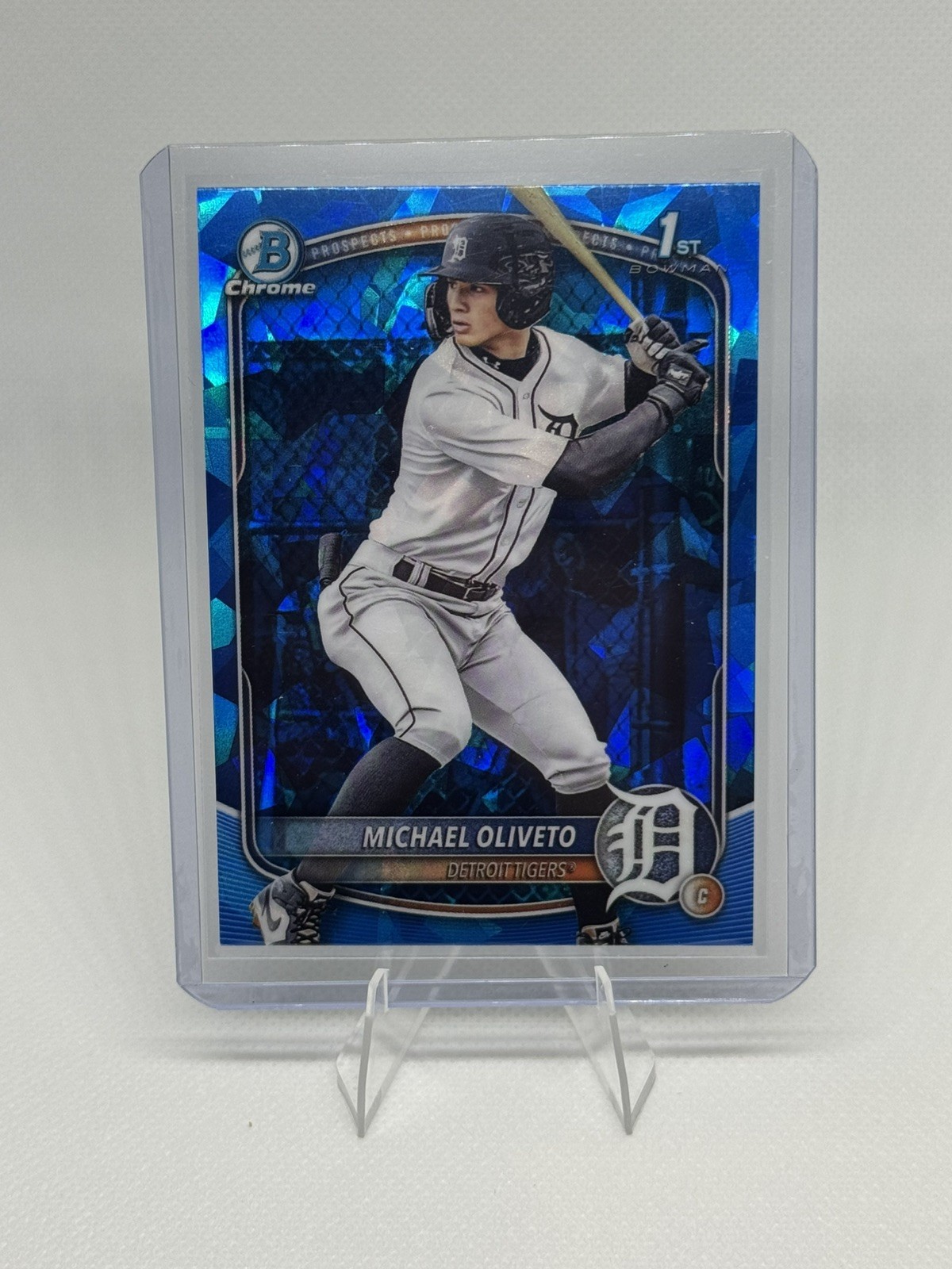 2025 Bowman Chrome Draft Sapphire Edition – Michael Oliveto #BDC-156 (RC)