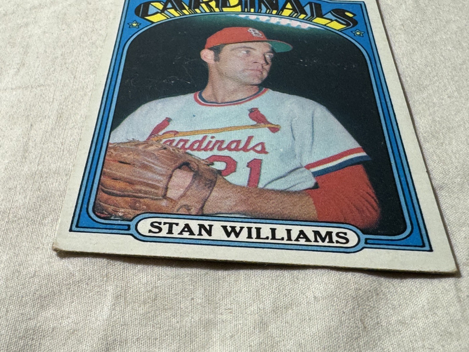 Vintage 1972 Topps Stan Williams • Pitcher • St. Louis Cardinals • Card #9