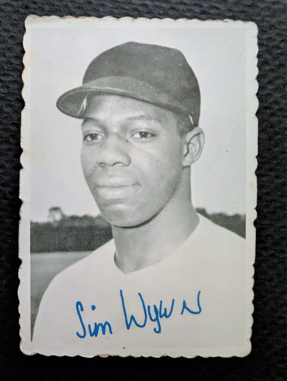 1969 Topps Deckle Edge #11 JIM WYNN Houston Astros Short Print SP – EX