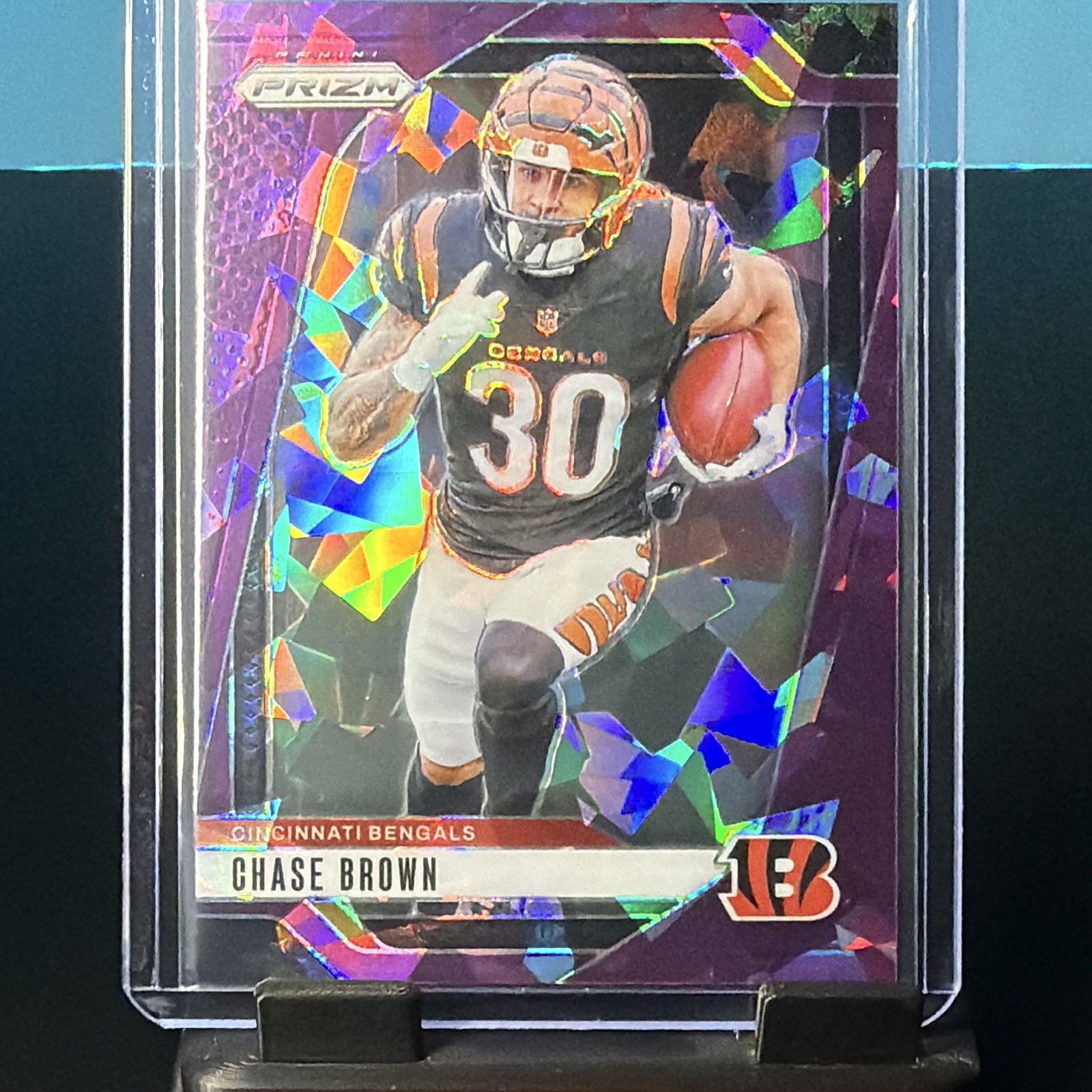 2024 Panini Prizm Chase Brown #60 Purple Cracked Ice /225