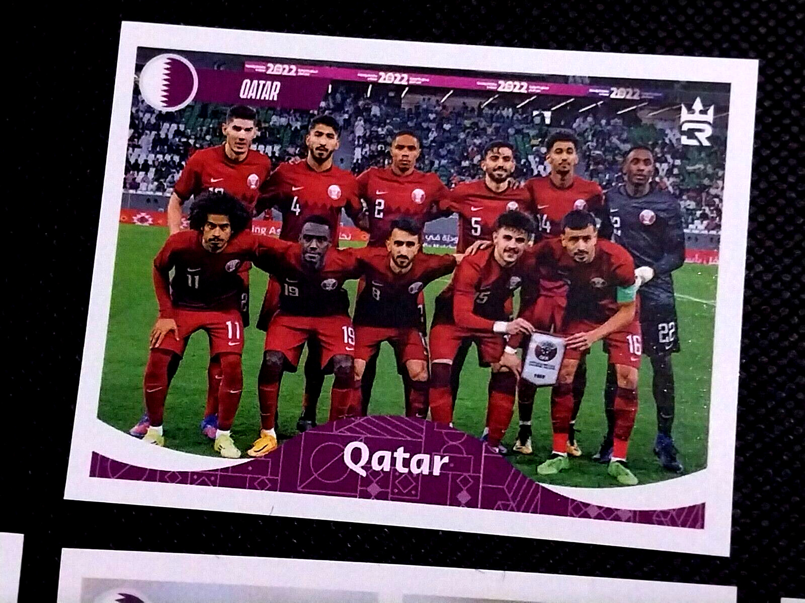 2022 3R Qatar World Cup FIFA – E04 QATAR SOCCER TEAM Full Sticker