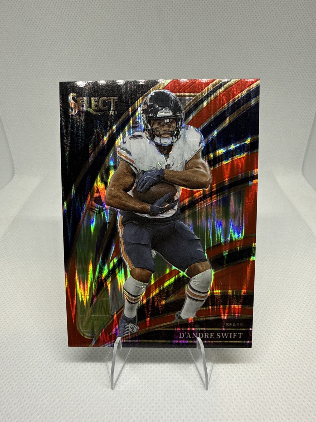 2025 Panini Select – Club Level D’Andre Swift #272 Red Shock Prizm /249