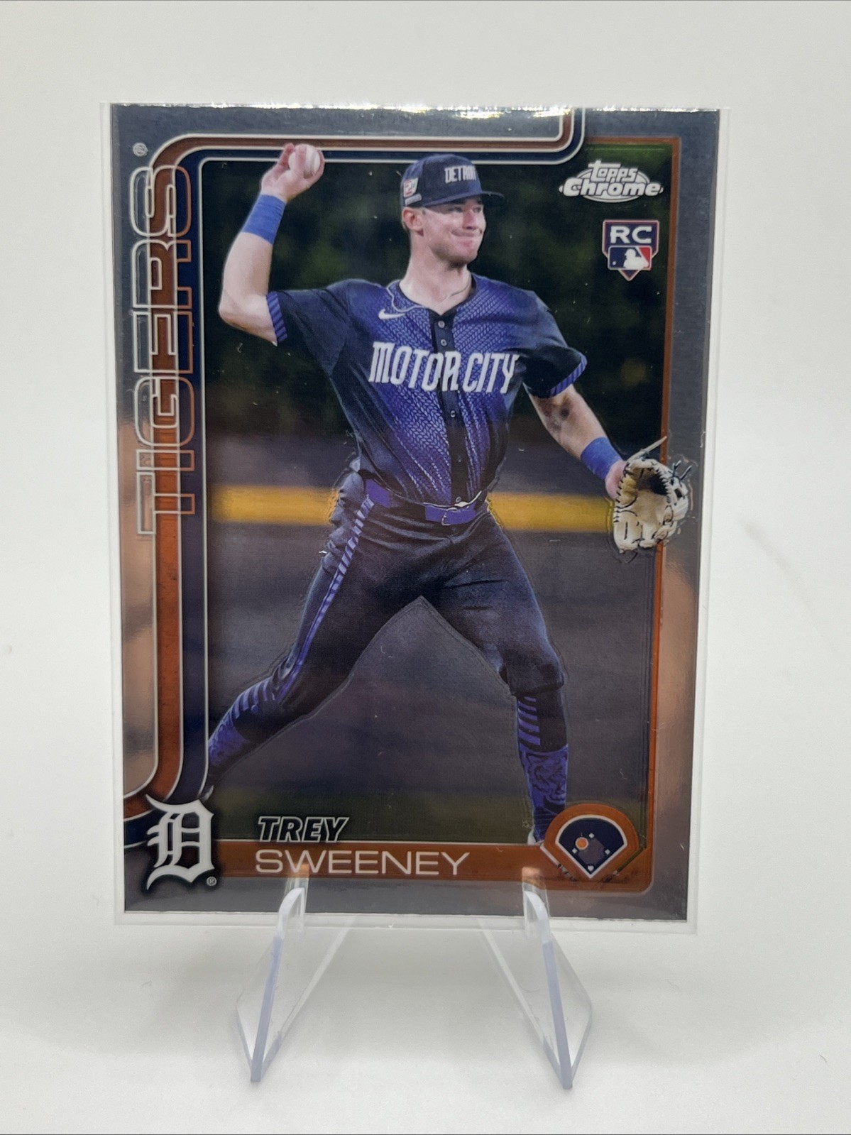 2025 Topps Chrome Trey Sweeney RC Base