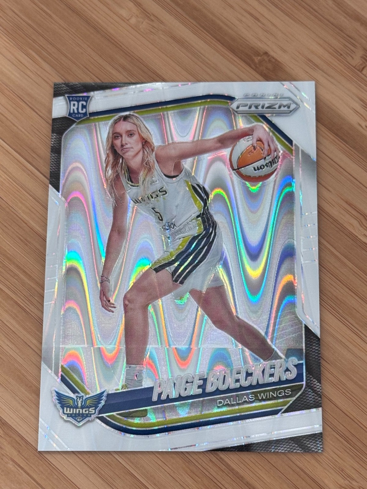 Paige Bueckers 2025 Panini Prizm WNBA Rookie Variation White Seismic Prizm #147