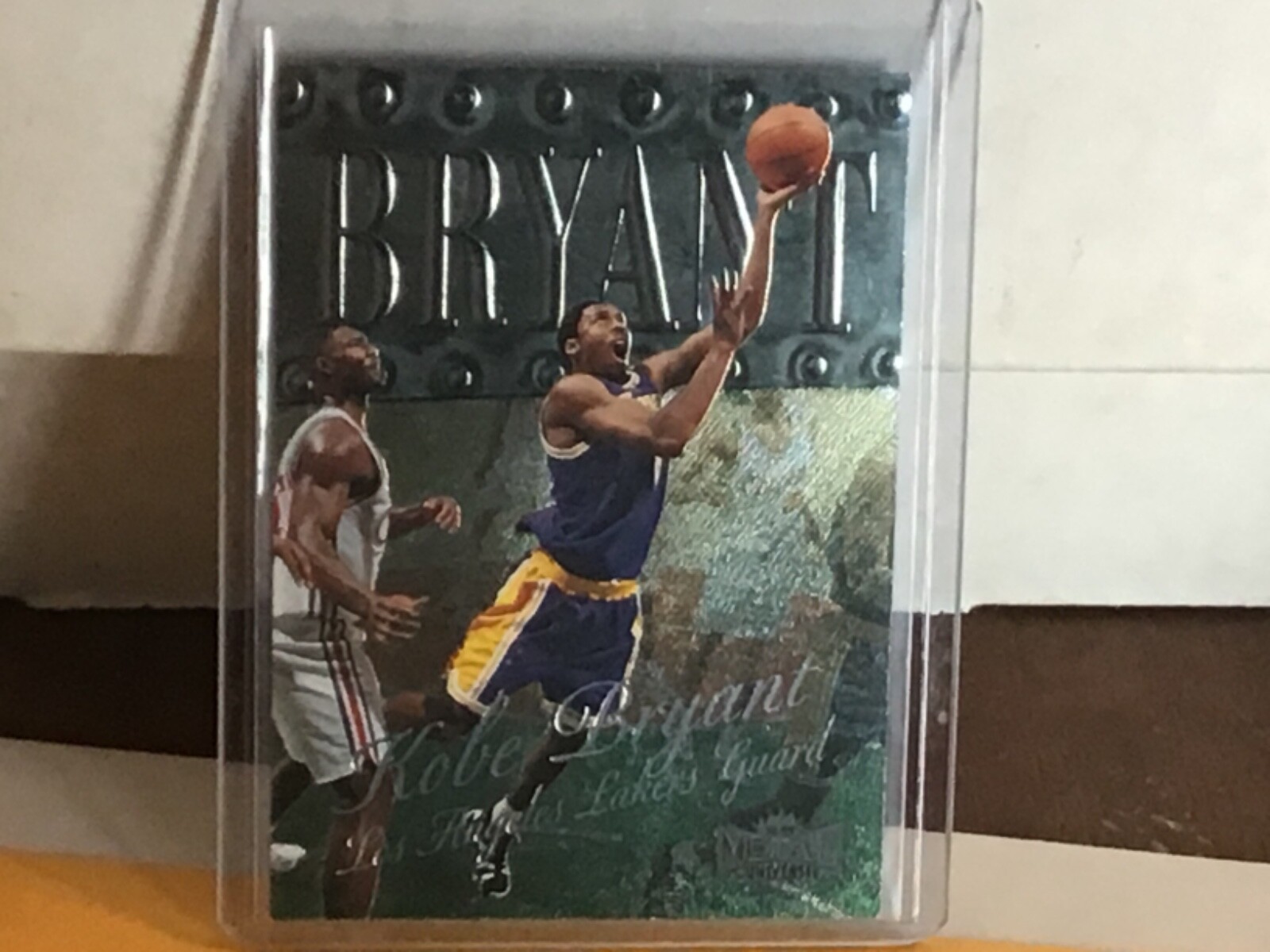 1998-99 Skybox Metal Universe Kobe Bryant #53 Los Angeles Lakers Nice