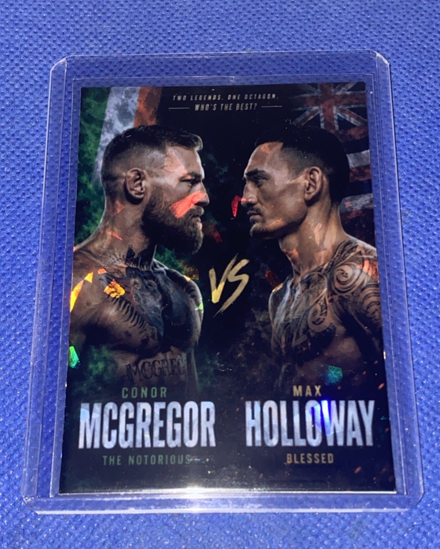 Conor McGregor vs Max Holloway *Custom * Holofoil Cracked Ice Refractor Card