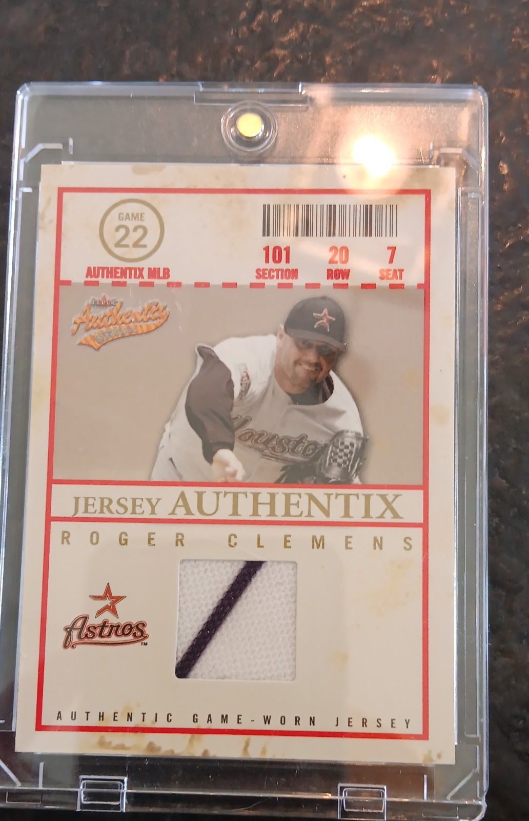2005 Fleer Authentix – Jersey Authentix Roger Clemens #JA-RC General…