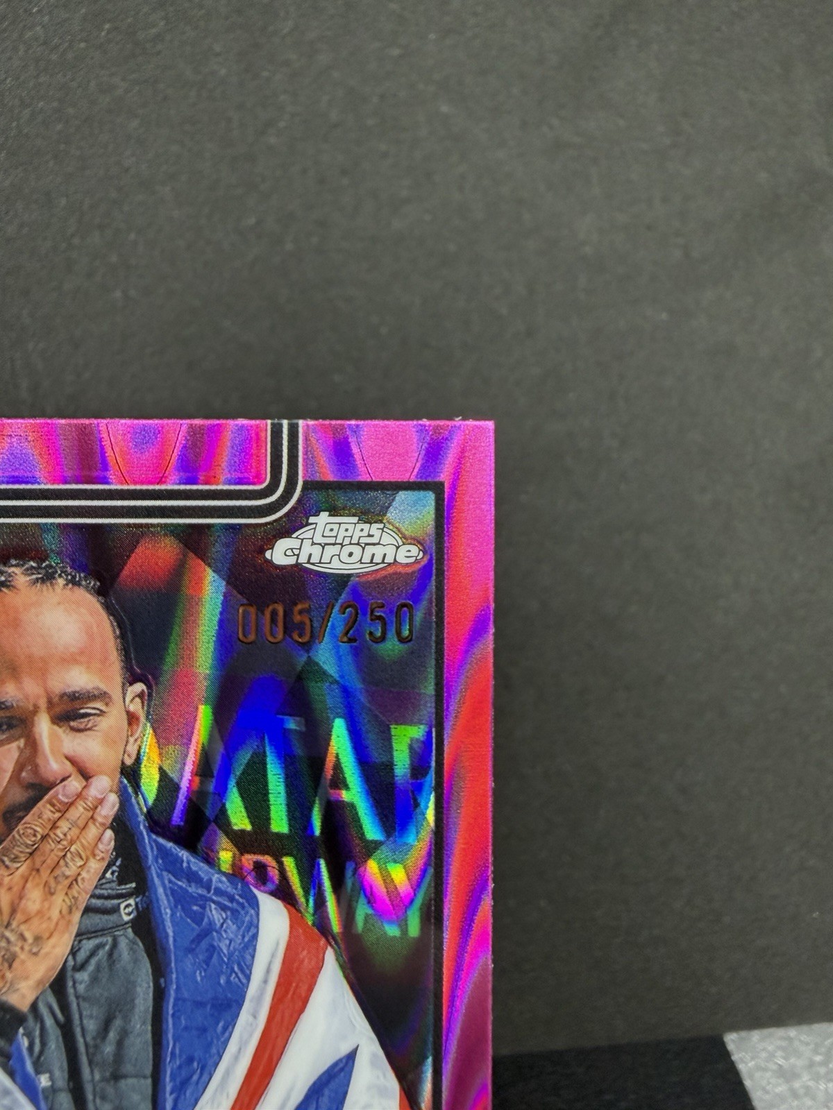 2025 Topps Chrome Formula 1 #133 Lewis Hamilton Pink RayWave Refractor #/250