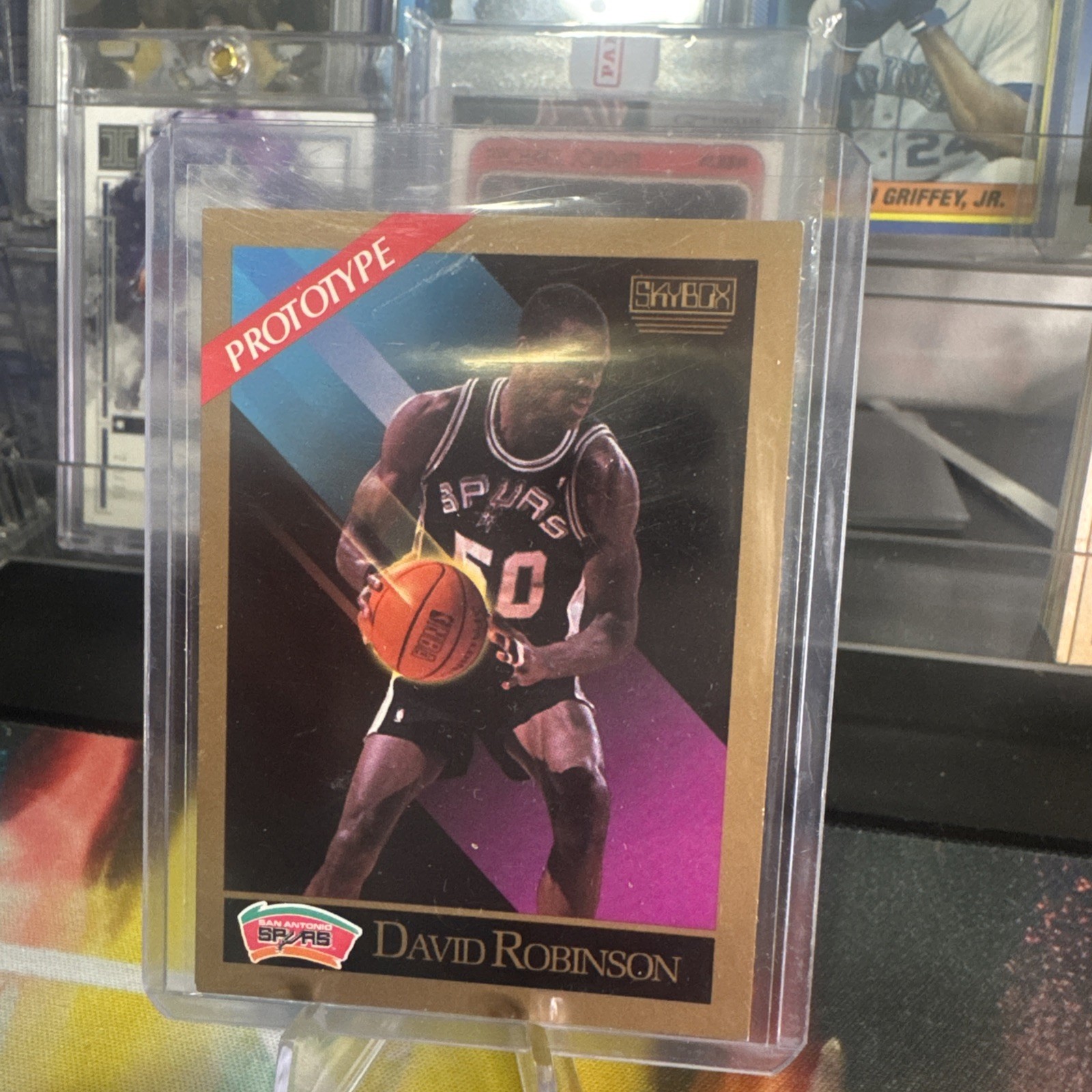 1990 Sky Box #259 San Antonio Spurs BB HOF Center David Robinson Prototype Card.