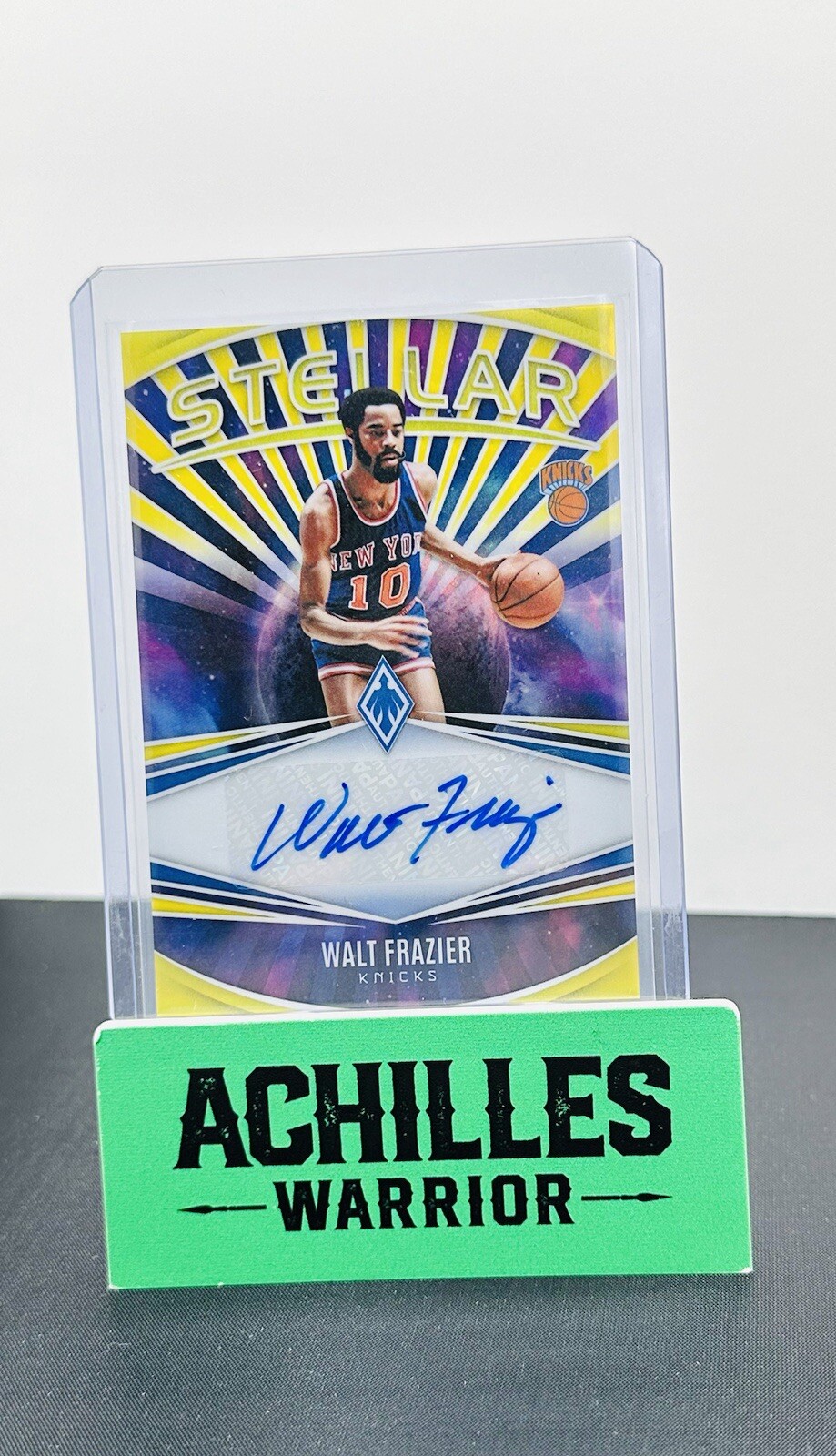 2023-24 Panini Phoenix Yellow Stellar Autographs 32/35 NY Knicks WALT FRAZIER
