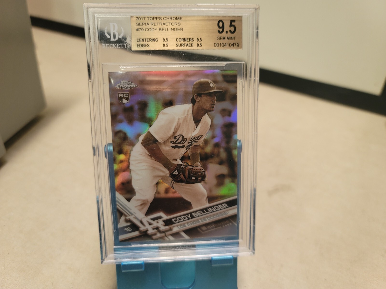 2017 TOPPS CHROME RC SEPIA REFRACTOR TRUE BGS 9.5 CODY BELLINGER T7006
