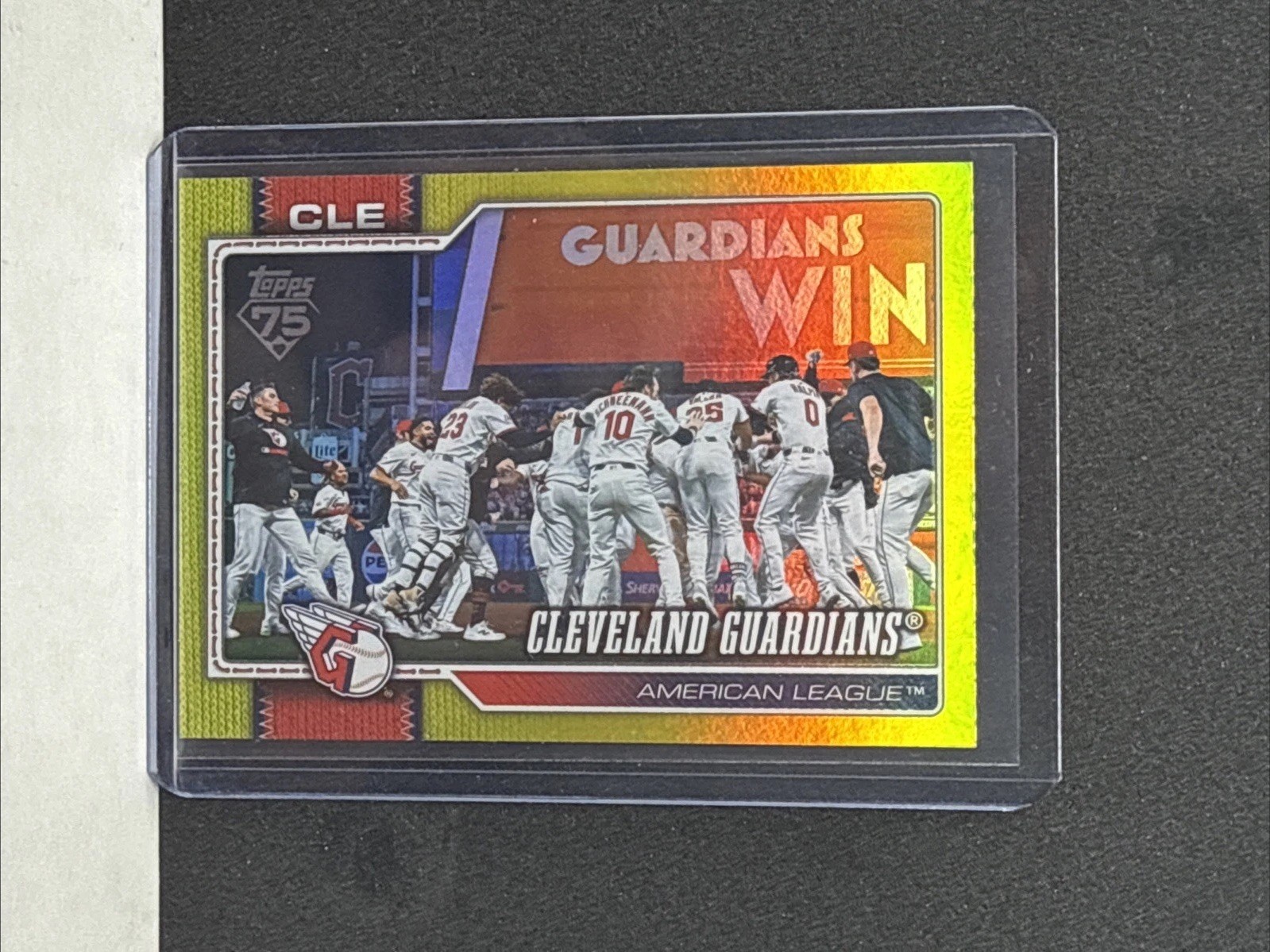 Cleveland Guardians 2026 Topps Series 1 #492 Yellow Rainbow Foil /399